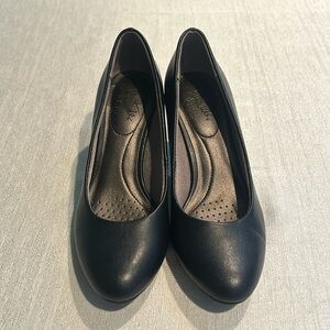 Life Stride Faux Leather Parigi Heeled Pump